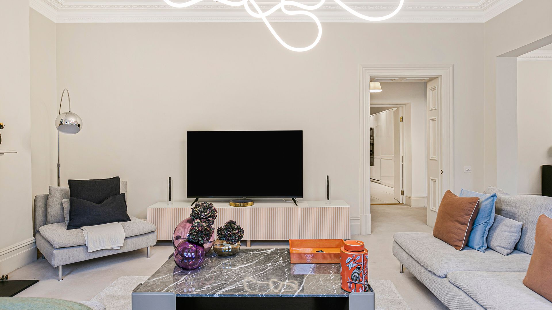 Cadogan Contemporary photo 6