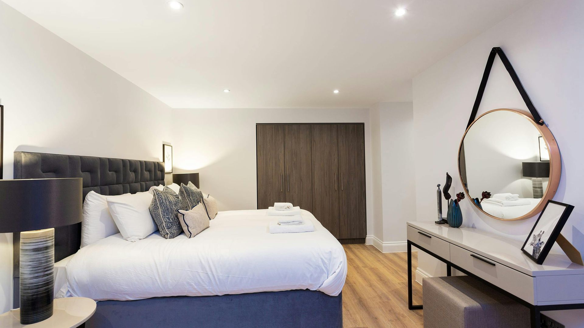 Modern Kensington photo 7