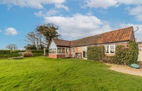 Barn By The Broads