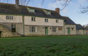 Evenjobb Court Farmhouse