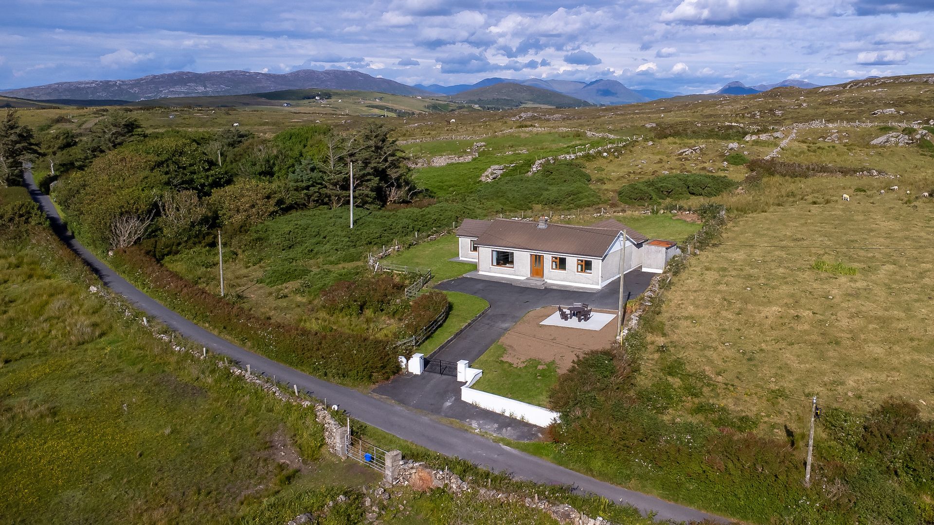 Mourneen Cottage photo 1