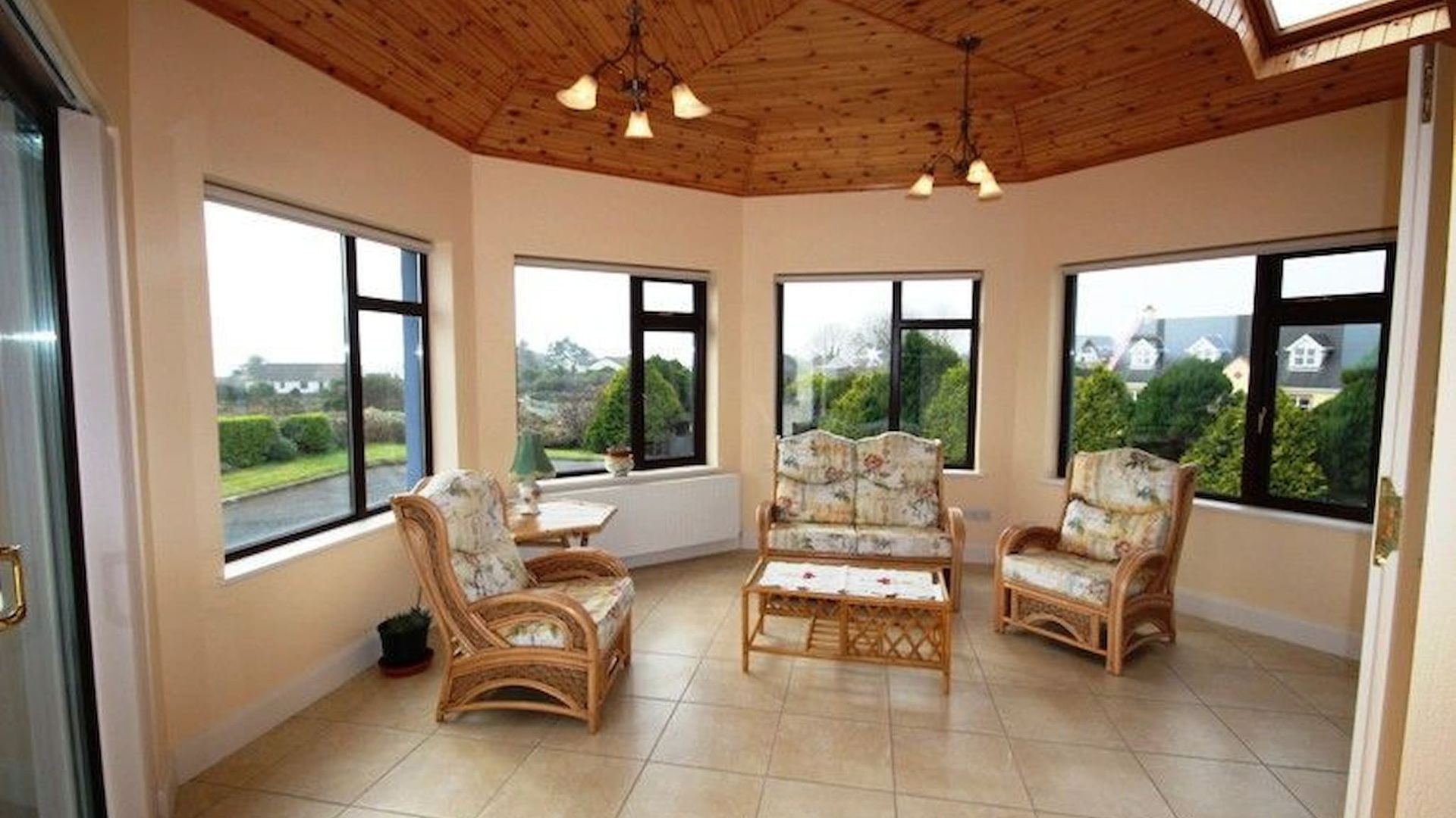 Pooreen House photo 5