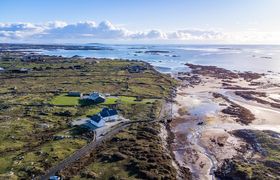 Doleen Quay House