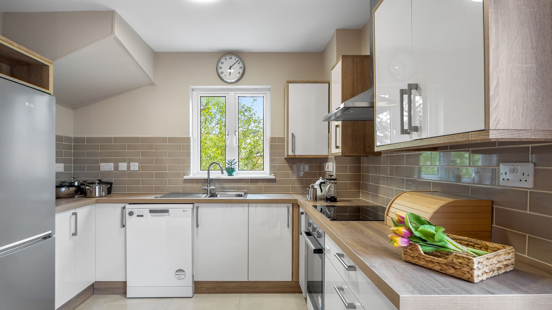 E1 Station House photo 5