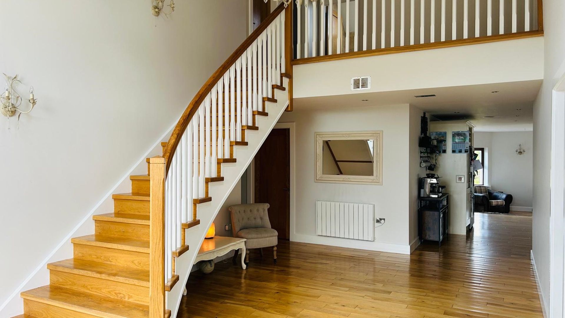 Hawthorn House photo 3