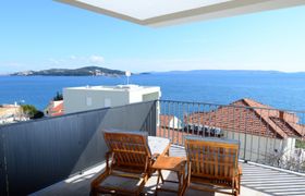 Viva-by the sea-panorama penthouse Apartment 3