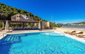 Standard Holiday Home 12 reviews