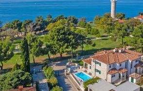 Villa Beach Front