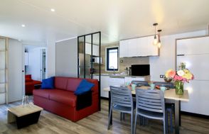 Premium Cocoon Holiday Home 3