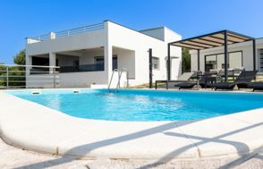 Ria with heated pool