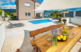 Sea Front Villa Lucija