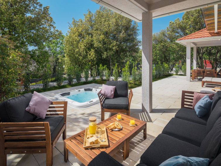 Luxury Bay Villa with private hot tub Villa 5 photo 3