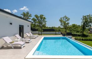 Villa Riki