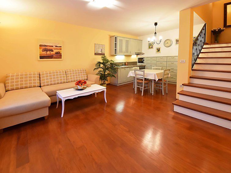 Deni Villa 2 photo 2