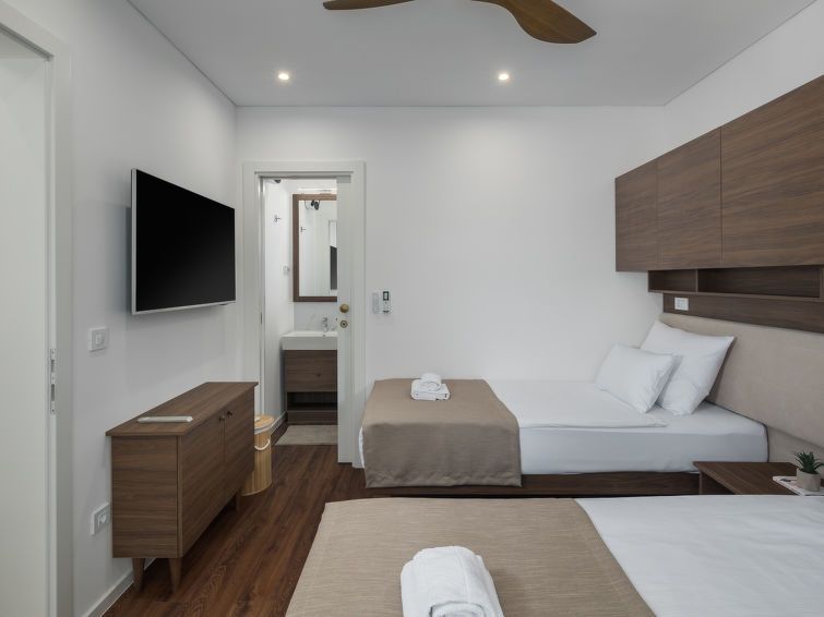 Luxury Bay Villa with private hot tub Villa 3 photo 8