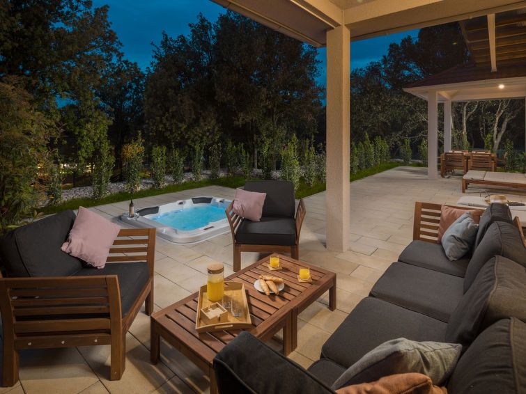 Luxury Bay Villa with private hot tub Villa 2 photo 3