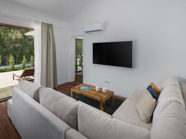 Luxury Bay Villa with private hot tub Villa 2 photo 7
