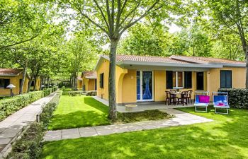 De Luxe Plus Holiday Home 15