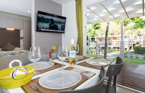 Fashion Holiday Home 16
