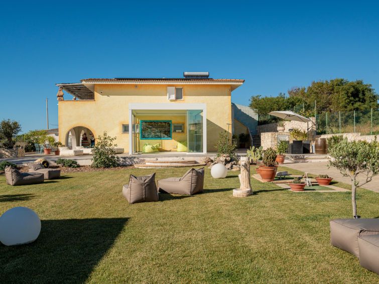 Desvelos Villa 3 photo 2