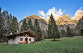 Baita Valon Alpine Hideaway