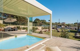 Deborah Villa 4 reviews