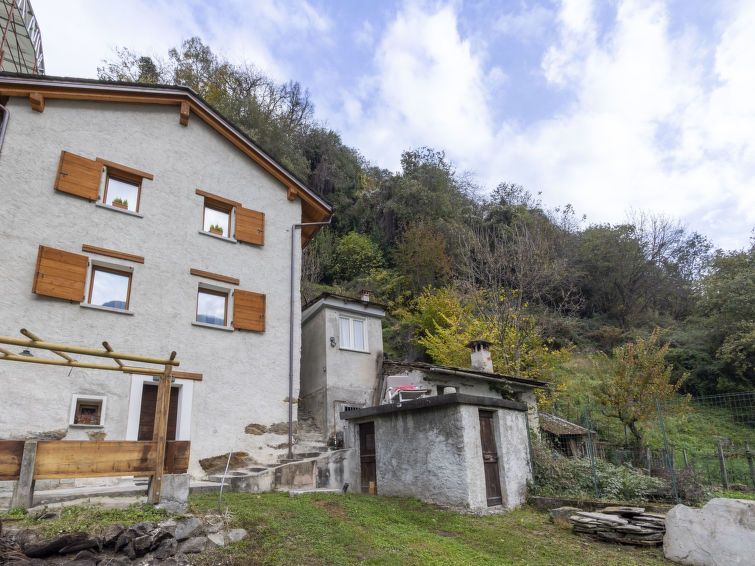 Borgonuovo Waterfall's House photo 1