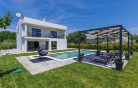 Villa Essea reviews