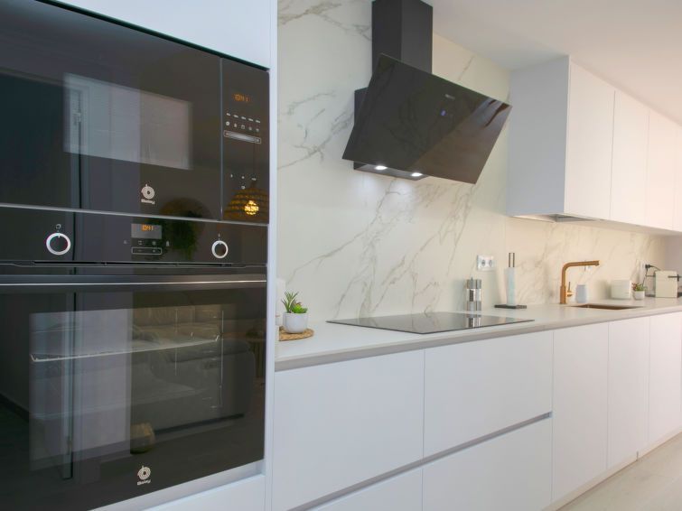 Coral Beach Apartment 6 photo 14