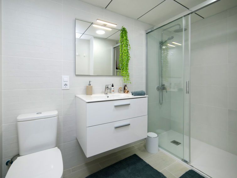 Coral Beach Apartment 6 photo 18