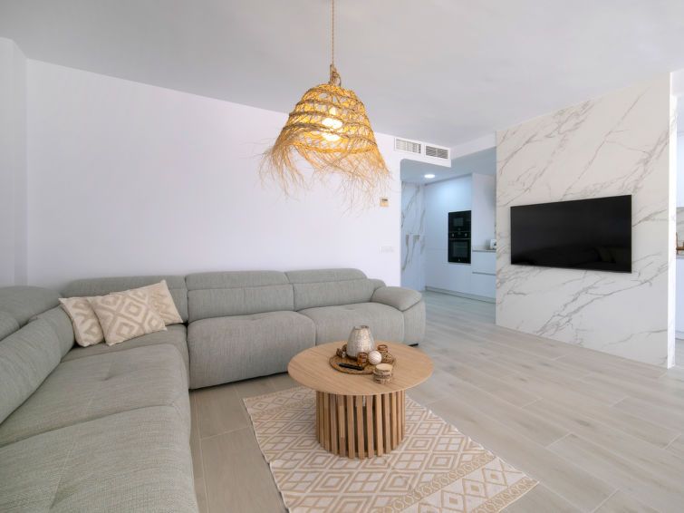 Coral Beach Apartment 6 photo 11