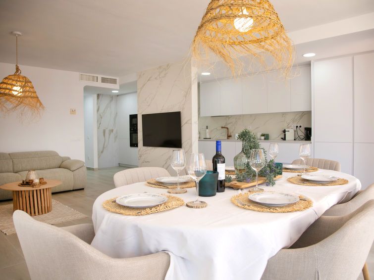 Coral Beach Apartment 6 photo 9