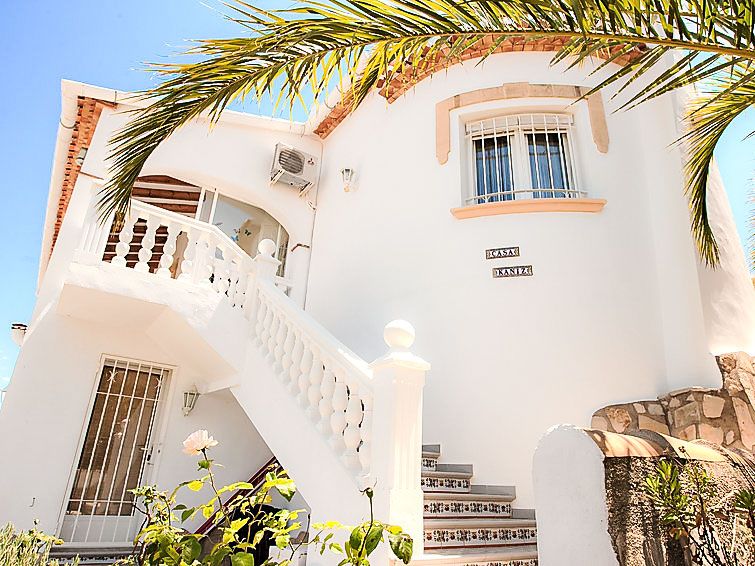 Lunas Villa 2 photo 19
