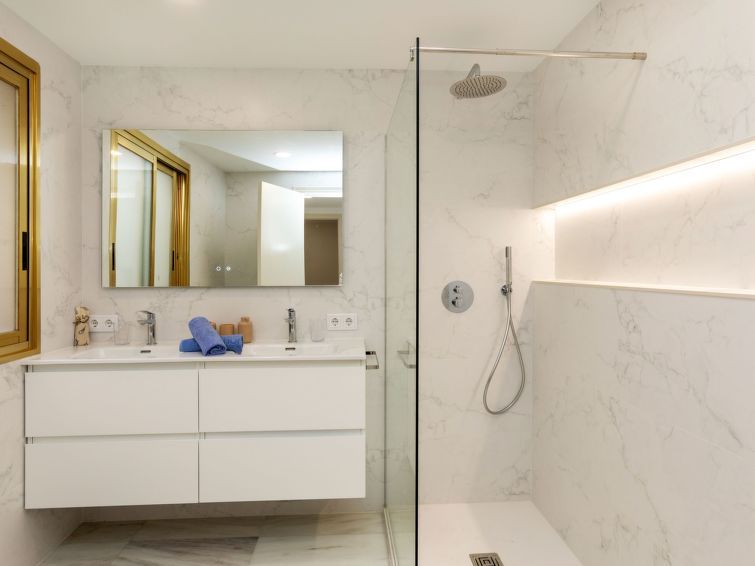 Luxury Atic Cambrils photo 18