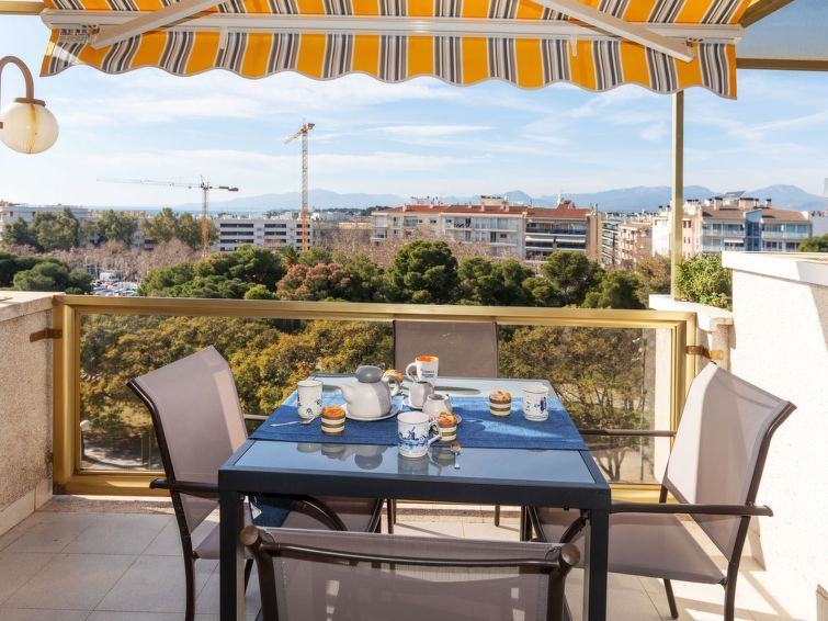 Luxury Atic Cambrils photo 32