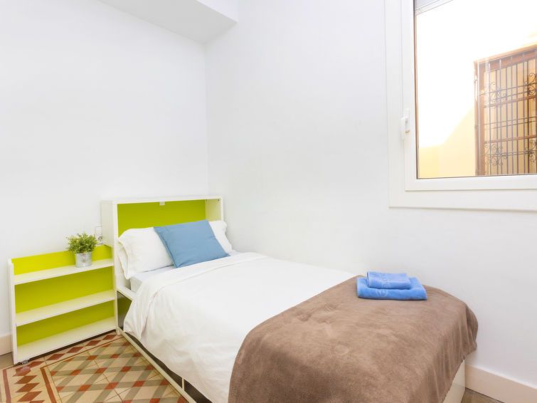 Eix.Dret:Roger de LLuria/Valencia photo 26