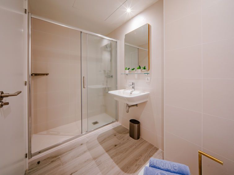 Marina Real III Apartment 5 photo 24