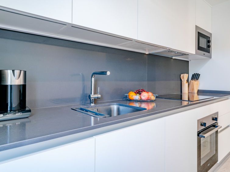Marina Real III Apartment 5 photo 17