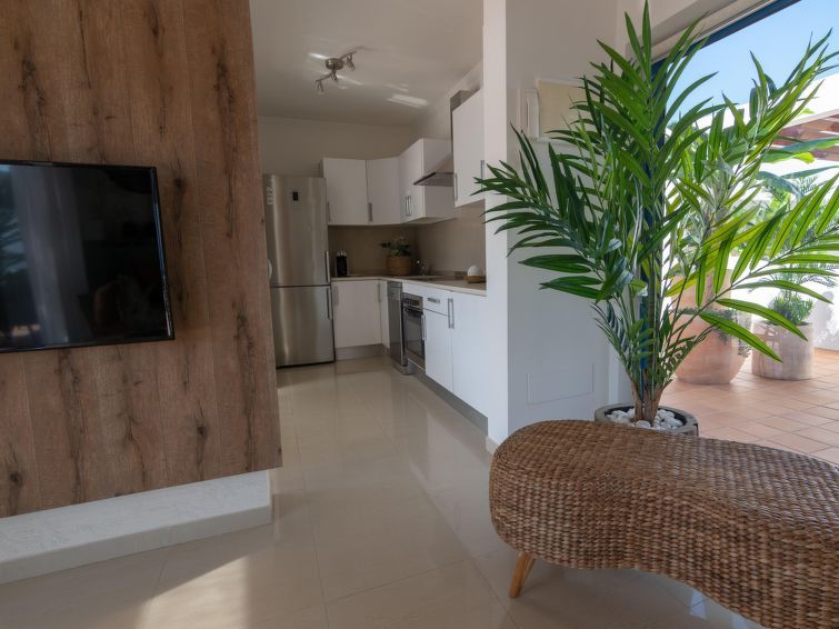 Calista Holiday Home 4 photo 9