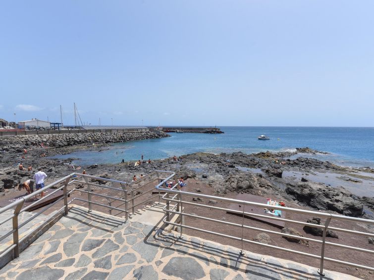 Neptuno Suite Playa photo 35