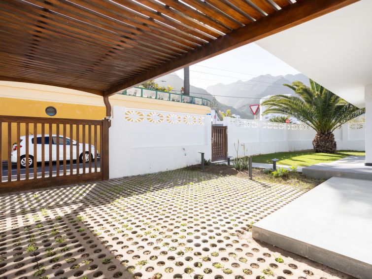 Las Aguilas photo 28