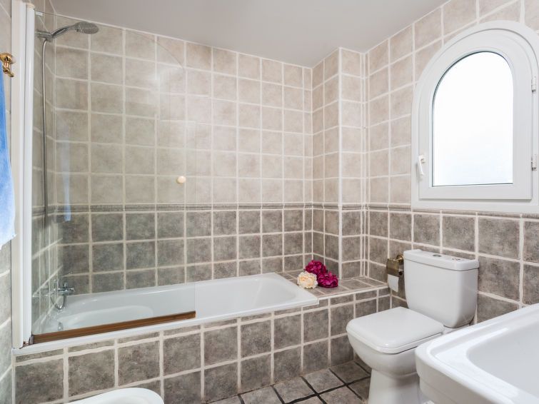 Atria Apartment 2 photo 13