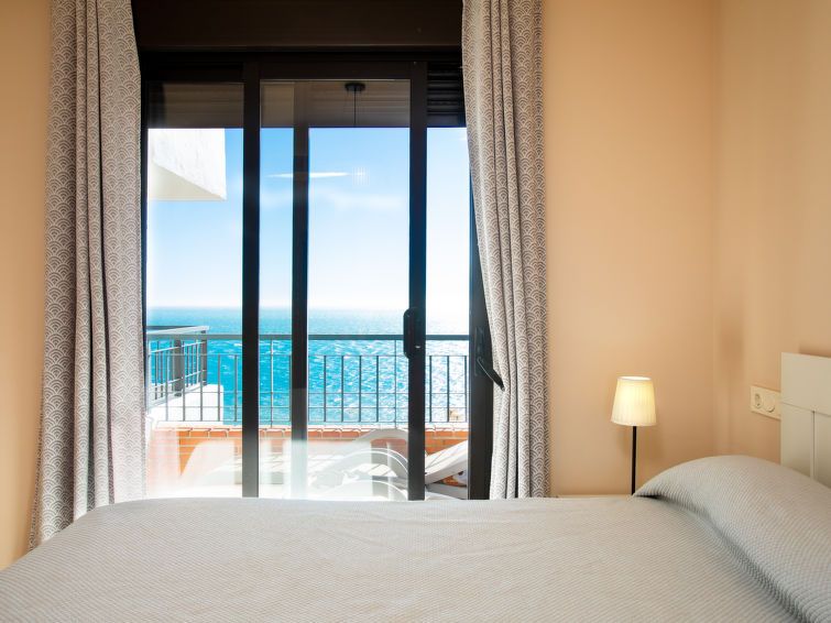 Sea Front photo 8