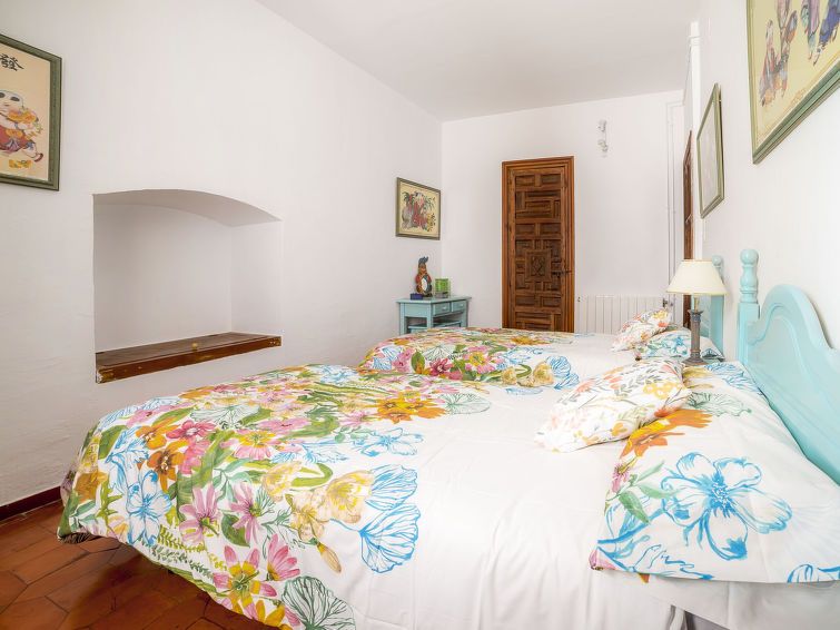 Carmen Del Agua photo 21