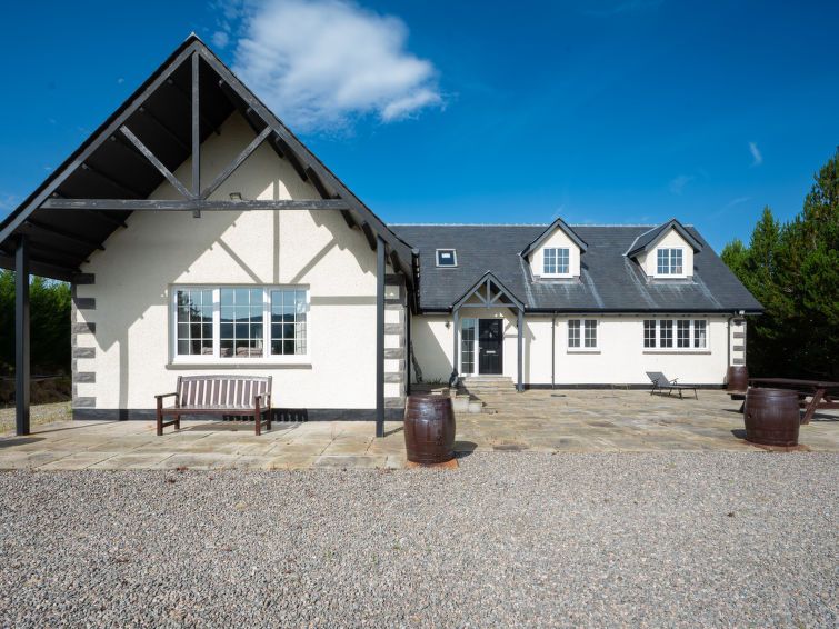 Strathmore Lodge photo 31