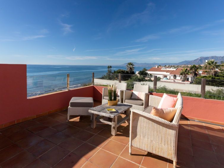 First Line Marbella Beach photo 32