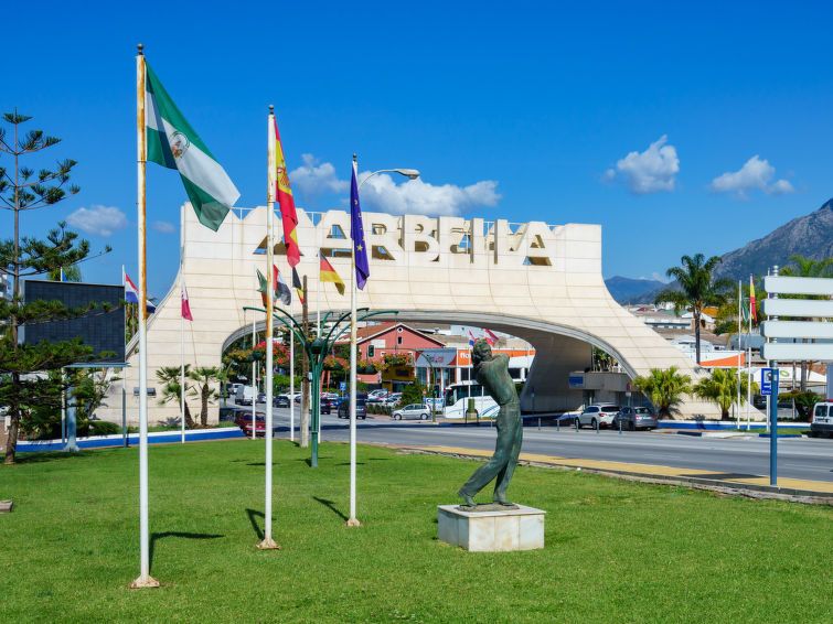 Puerto Banus OPQ photo 25