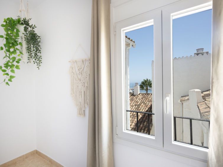 Puerto Banus OPQ photo 16