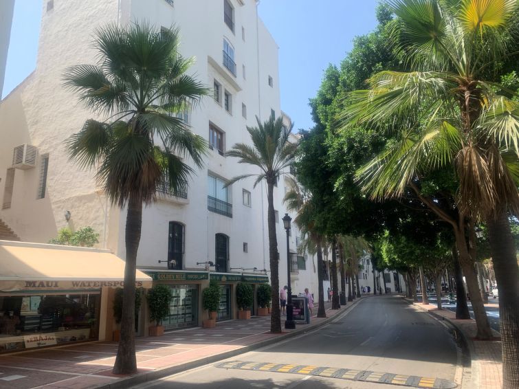 Puerto Banus OPQ photo 17