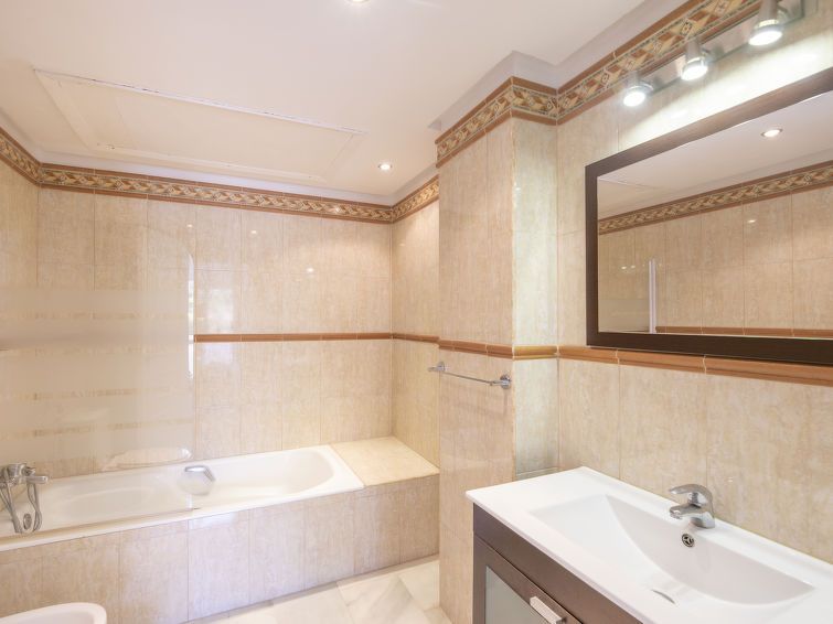 Puerto Marina Apartment 2 photo 20